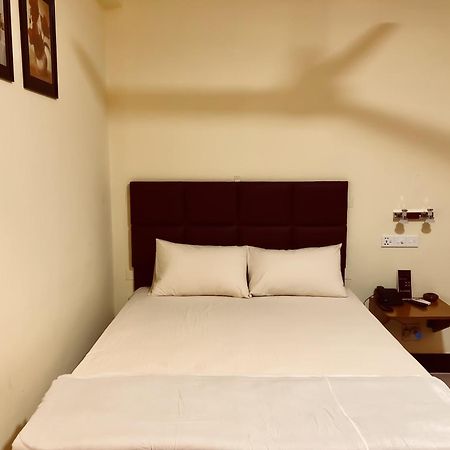Q Palace Hotel Comilla Eksteriør billede