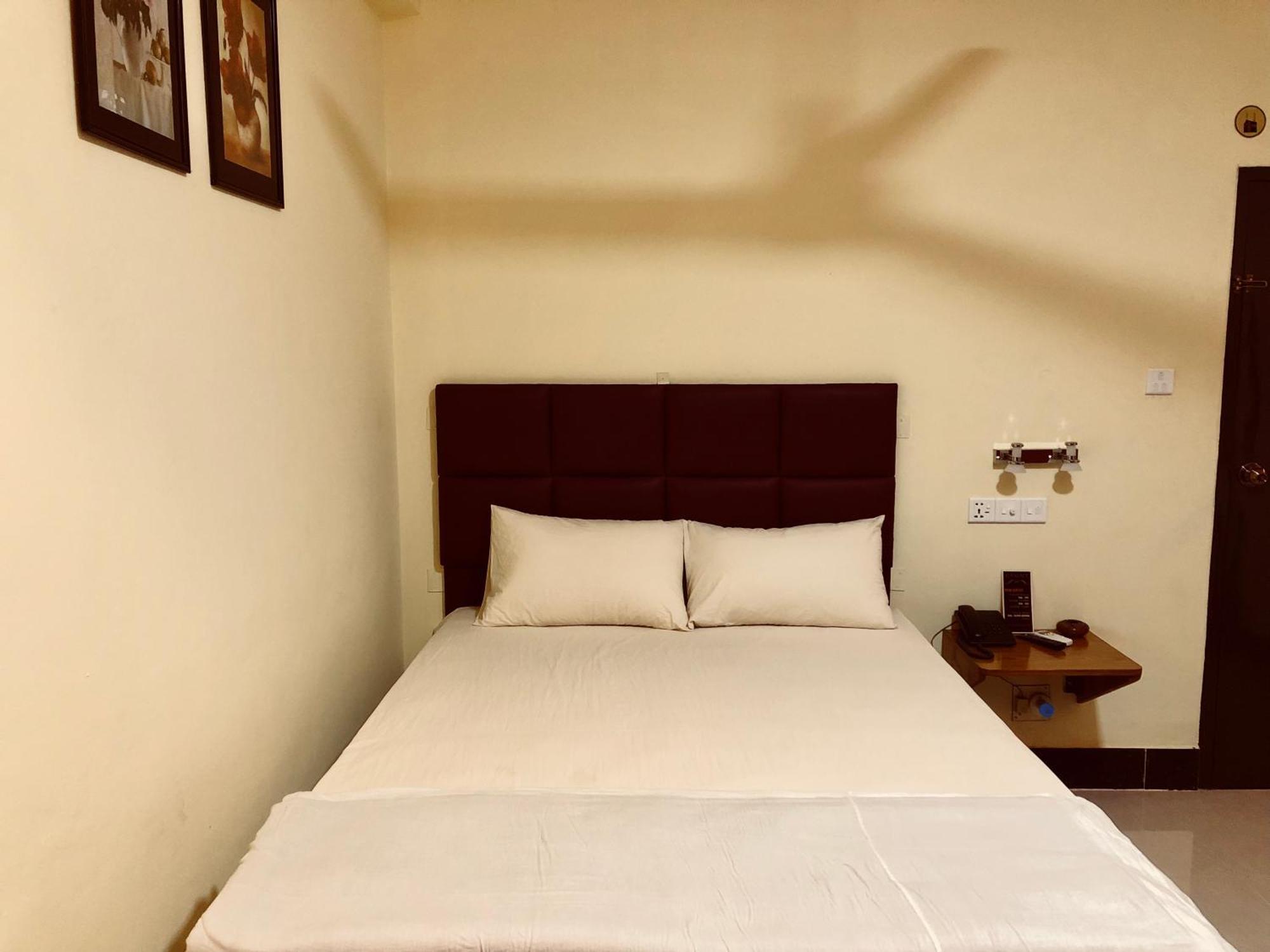 Q Palace Hotel Comilla Eksteriør billede