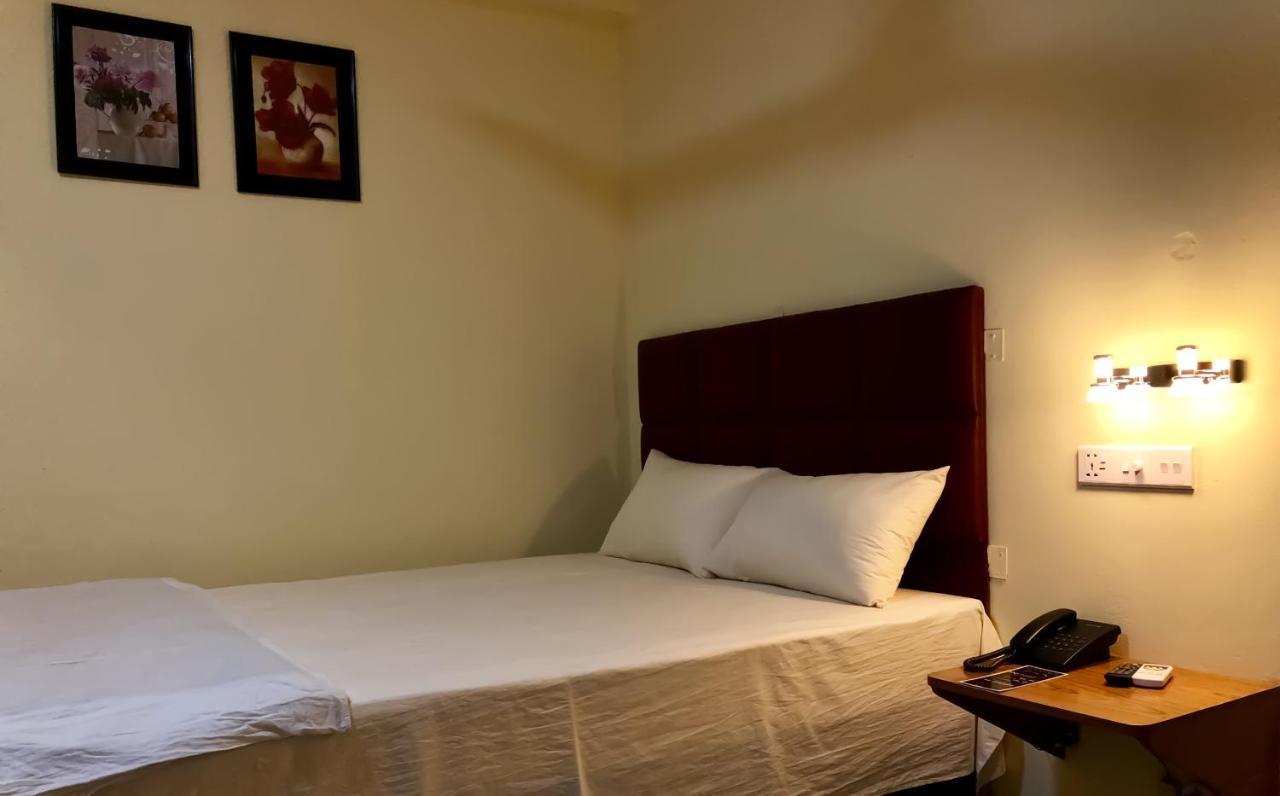 Q Palace Hotel Comilla Eksteriør billede
